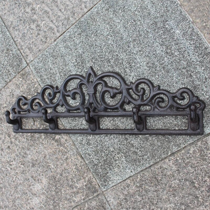 Chic Black Fleur De lis Cast Iron Wall Hook With Five Hangers Handmade European Home Garden Decor Wall Mounted Metal Hooks