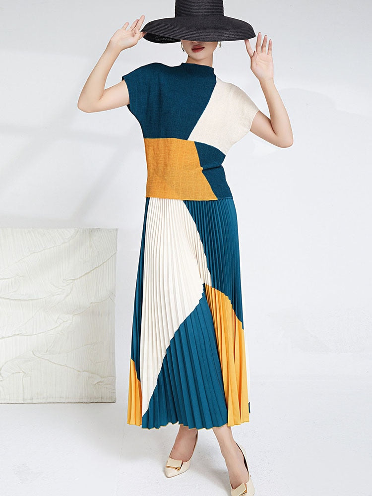 Contrast Color Pleated 2 Pieces Set For Women Slim Tops High Waist Fold Skirts Fashion Female Clothing