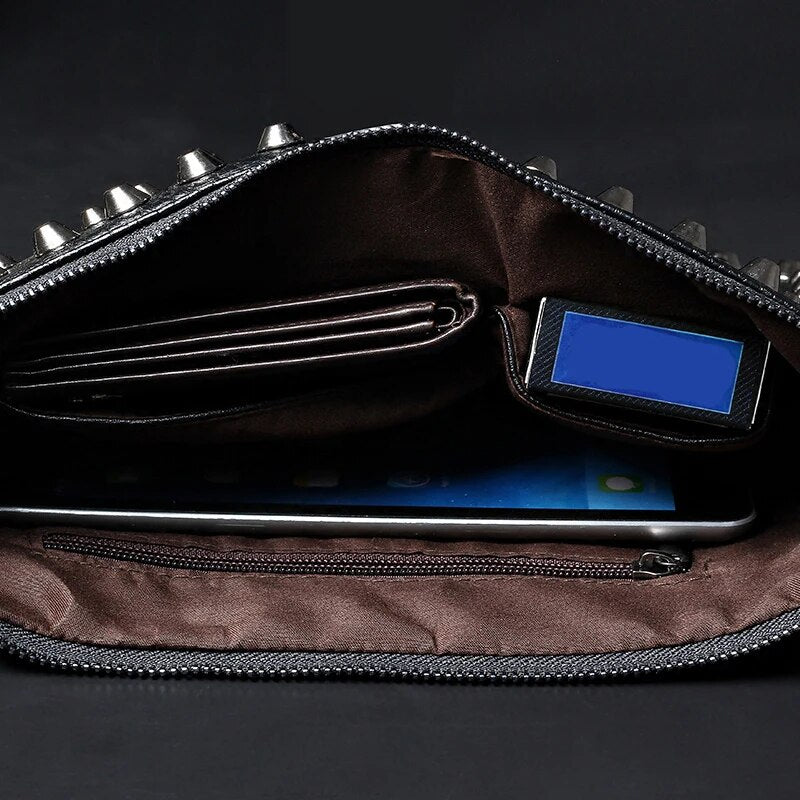 DAEYOTEN Famous Brands Men's Clutch Handbag Rivets Decoration Envelope Bag Unisex Pu Leather Handbags 2019 Free Shipping ZM0379
