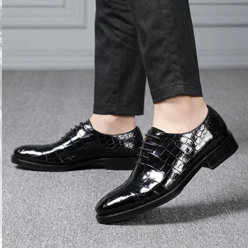 New Soled Mens Shoes Formal Business Casual Men Designer Free Shipping Dress Shoe Social Luxury Men's Loafers Fashion Sneakers