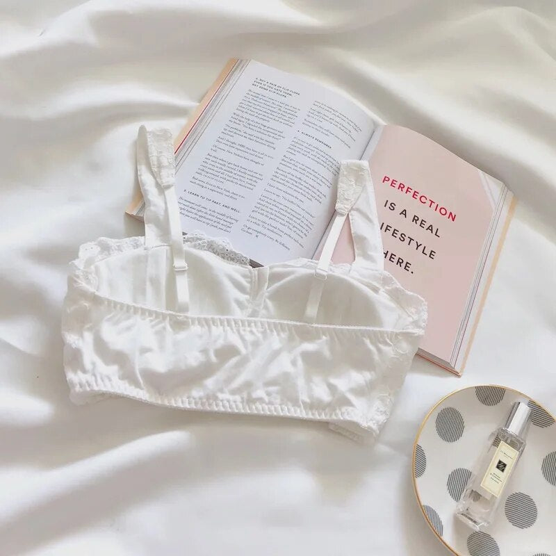 Wriufred Girls Bra Set Retro Pure White Lace Embroidery Underwear Ruffle Panties Comfortable Cotton Lingerie Briefs Sets