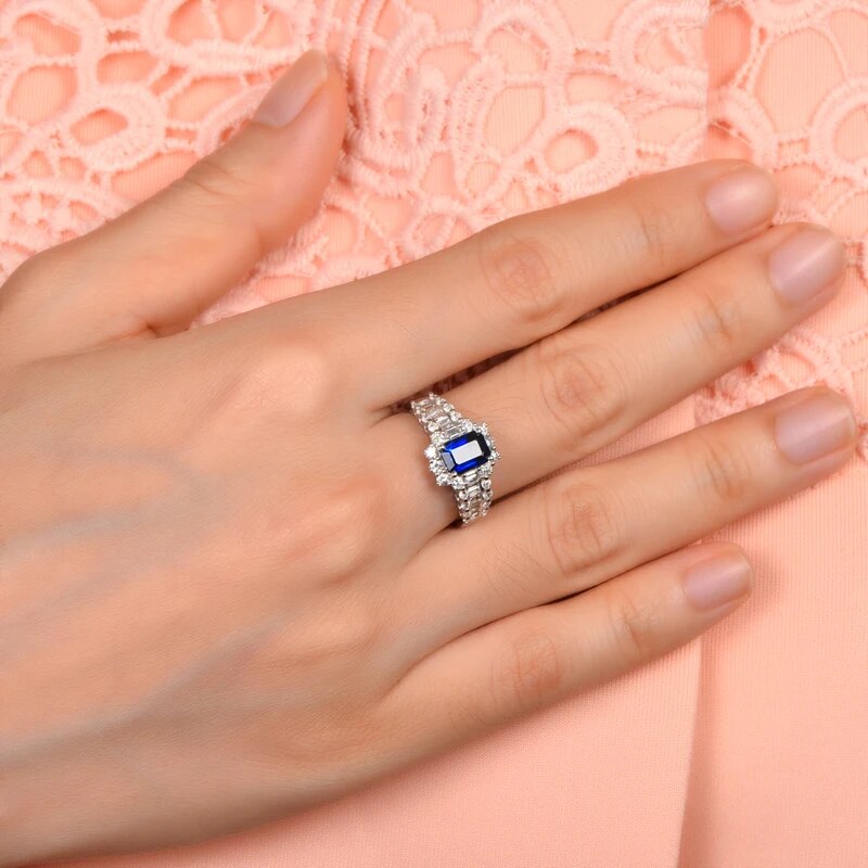 18K/Au750 White Gold Natural 1.2ct Sapphire & 0.80ct Diamonds Engagement Ring