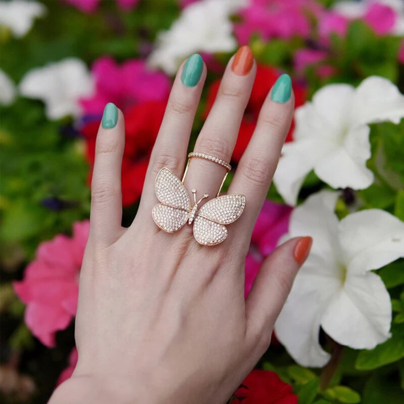 LUOTEEMI Dancing Butterfly Rings for Women Luxury Cubic Zirconia Wedding Engagement Ring for Bridal Korean Fashion Charm Jewelry