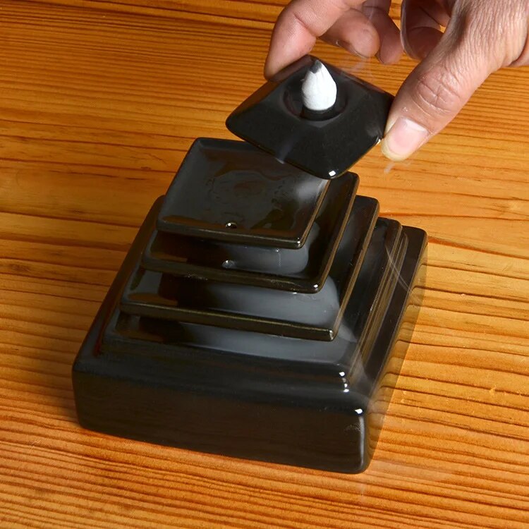 Creative Smoke Bullet Backflow Incense Cones Or Ceramic Tiantan Ornament Sandalwood Incense Burner Black Glaze Ceramic Censers