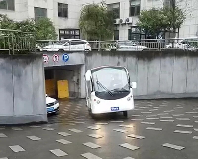 4wheel Shuttle Golf Cart Touring Car Buggy solved by 24hours running system for 11 standard passengers over loading 16people