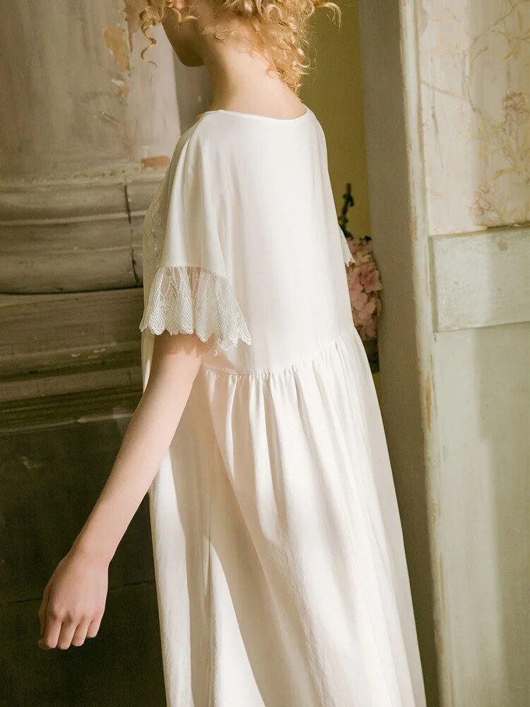 2019 Summer White Cotton Sweet Women's Nightgowns Soft Loose Sleepwear Elegant Vintage Princess Lace Night Dress 19523
