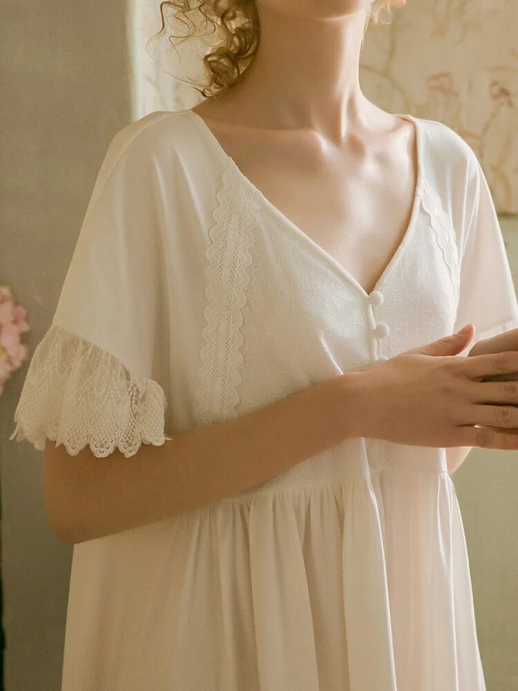 2019 Summer White Cotton Sweet Women's Nightgowns Soft Loose Sleepwear Elegant Vintage Princess Lace Night Dress 19523