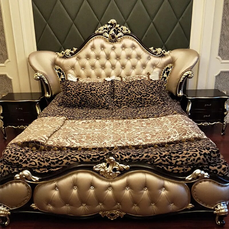 King Size Modern European Solid Wood Bed 2 People Fashion Carved  1.8 m French Bedroom Furniture  c1901