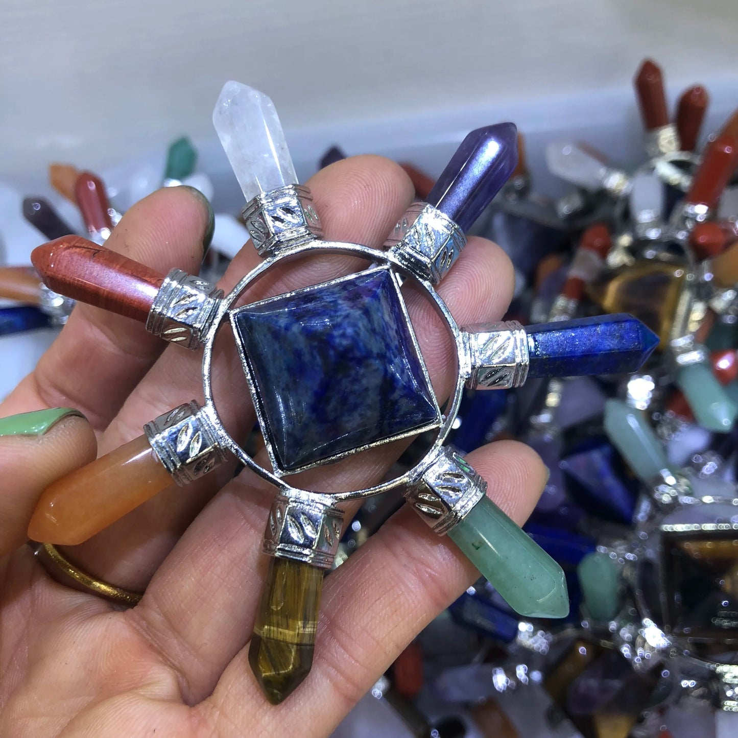 Reiki 7 Chakra Pyramid for Meditation Natural Stone Energy Generator Crystal Gemstone Hexagonal Point Healing Spiritual Pendulum