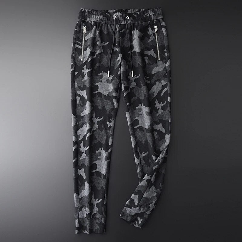 Azazel Mens Pants Luxury Camouflage Combined Fabric Thicken Pants Men Plus Size 4xl Elastic Waist Slim Fit Sport Man Trousers
