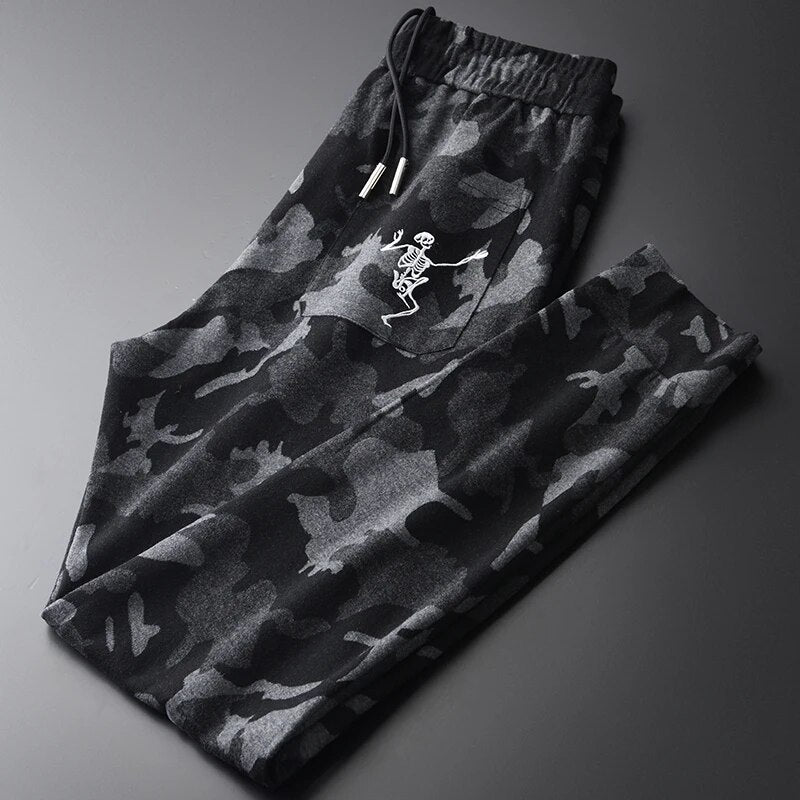 Azazel Mens Pants Luxury Camouflage Combined Fabric Thicken Pants Men Plus Size 4xl Elastic Waist Slim Fit Sport Man Trousers