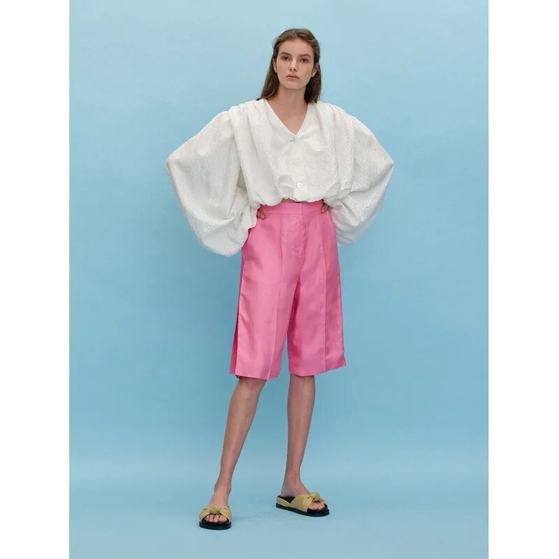 2023 Early Fall Women's Clothing Style v Collar bubble sleeve Cardigan single-row button-down white shirt
