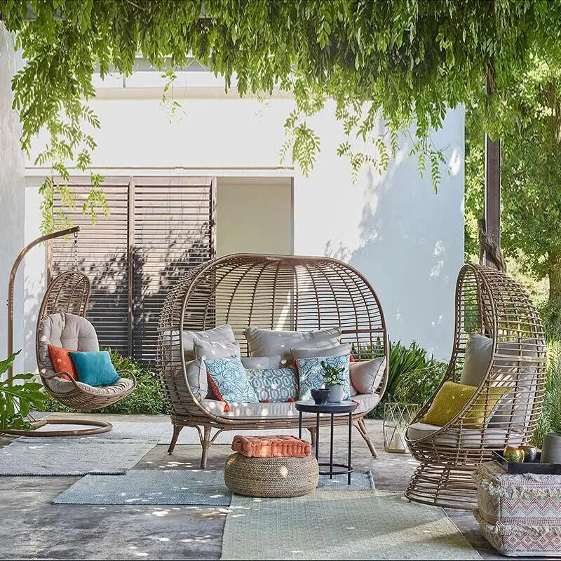 Villa furniture outdoor rattan bed patio chair lazy people hanging basket chair indoor and outdoor leisure furniture
