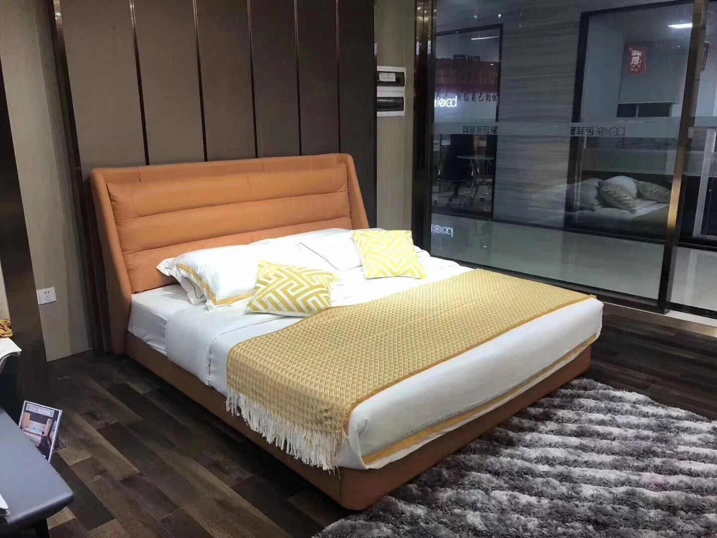 Modern Simple Leather Soft Bed Contact Surface Full-Grain Leather  king size bed  bedroom furniture set