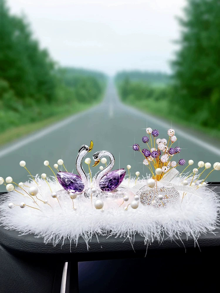 High-End Crystal Swan Car Aromatherapy Decoration 2023 New Car Perfume Car Dashboard Ornament Fancy