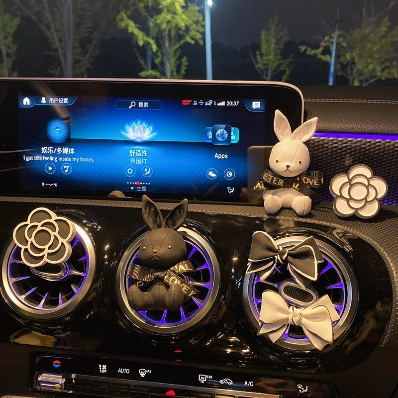 Car Aromatherapy Vent Internet-Famous Decoration Cute Rabbit Fragrant Stone Fragrance Long-Lasting Light Perfume Suitable for Mercedes-Benz BMW