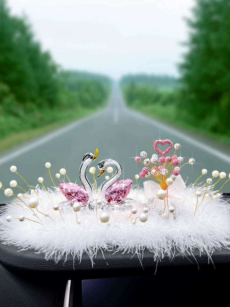 High-End Crystal Swan Car Aromatherapy Decoration 2023 New Car Perfume Car Dashboard Ornament Fancy