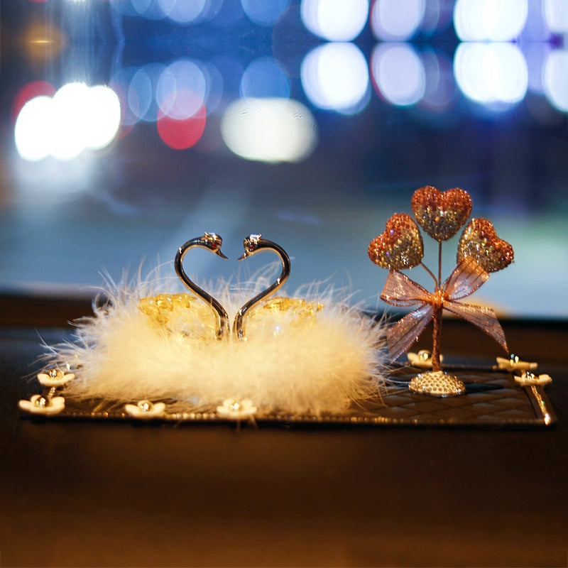 High-End Crystal Swan Car Perfume Decoration Car Center Console Decoration Supplies Automobile Aromatherapy Internet Celebrity Goddess Style