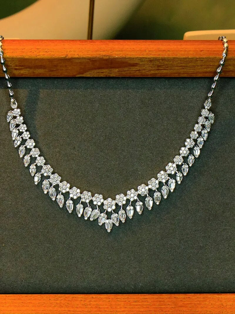 LUOWEND 18K White Gold Necklace Real Natural Diamonds 8.2carat Luxury Classic Tassel Style Wedding Necklace for Women Wedding
