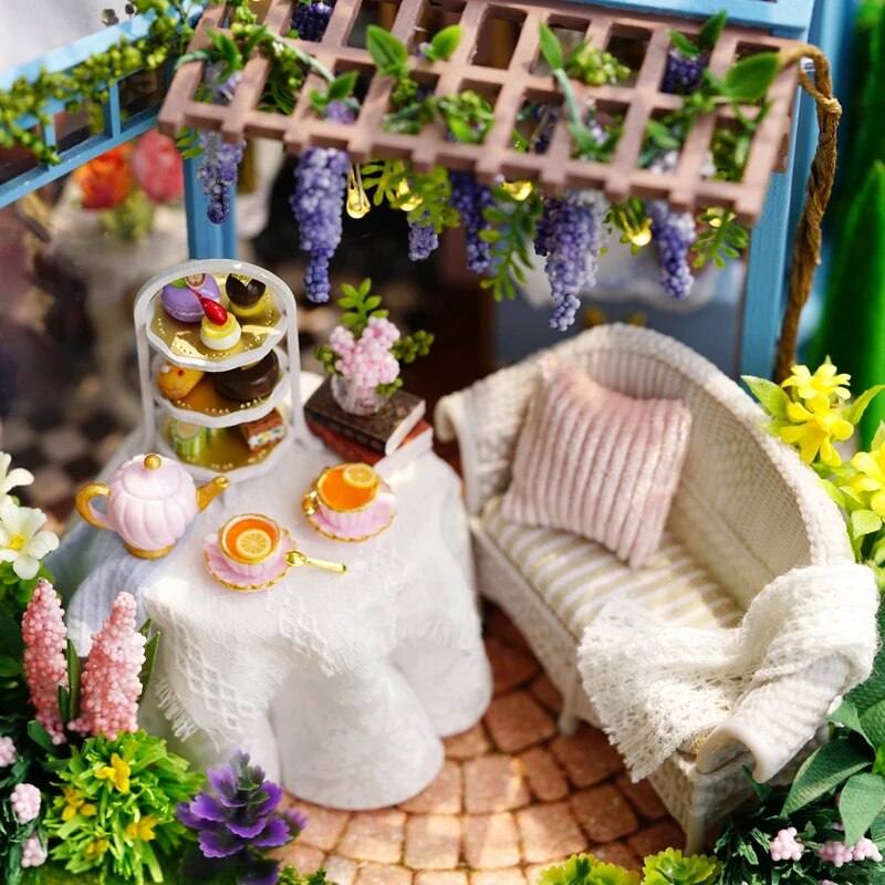 CUTEBEE DIY Dollhouse Wooden Doll Houses Miniature Dollhouse Kit Furniture Casa Music Led Toys for Children Birthday Gift