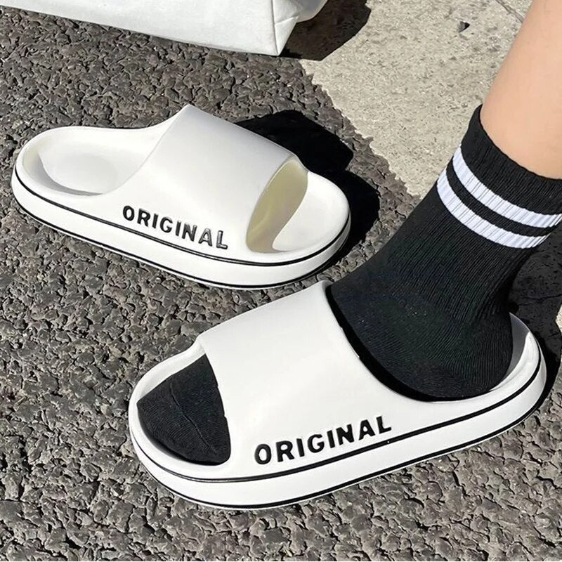 Fashion Men's Home Slippers Indoor Beach Shoes Colorful Slippers Soft Sole Non-Slip Footwear Men's Sandals Summer 2023 Female