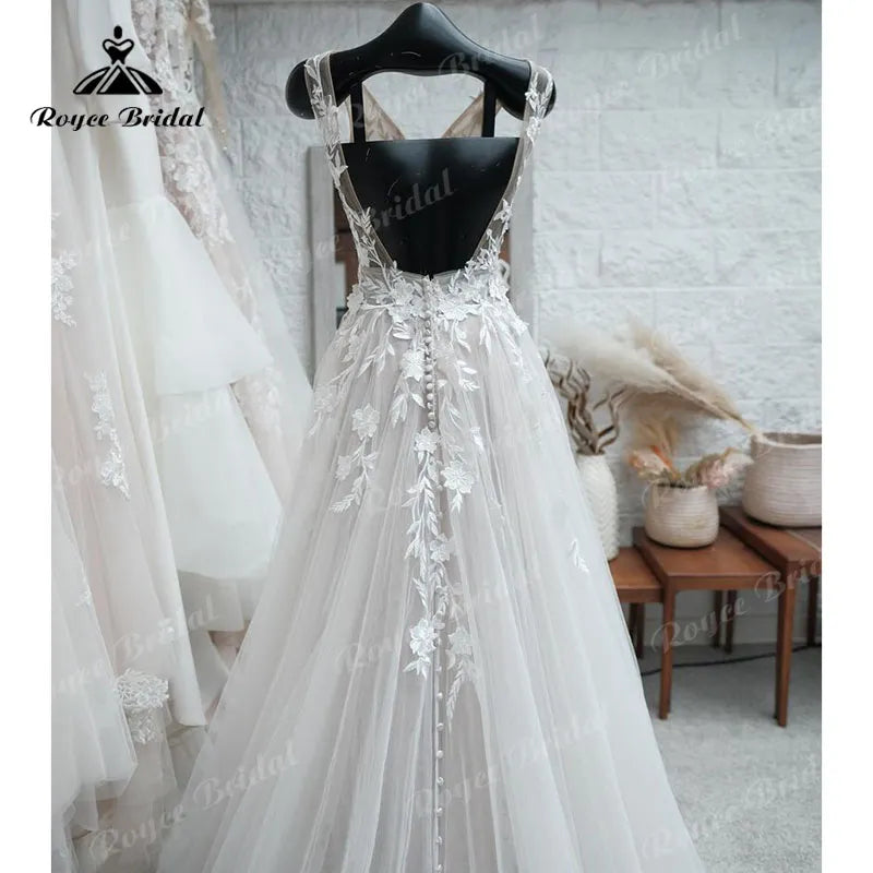 2023 Beach A Line FLowy Wedding Dress with V Neck Lace Appliques Backless Bridal Gown Beach Bridal Gown trouwjurk Robe de mariee - KAISERINC