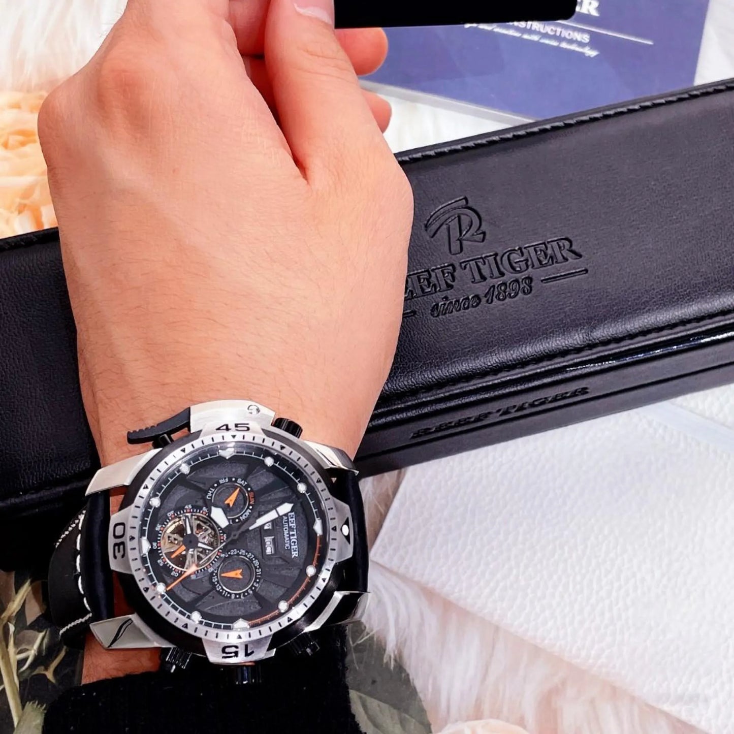 Reef Tiger/RT Sport Watch Complicated Dial with Year Month Perpetual Calendar Big Steel Case Watches RGA3532