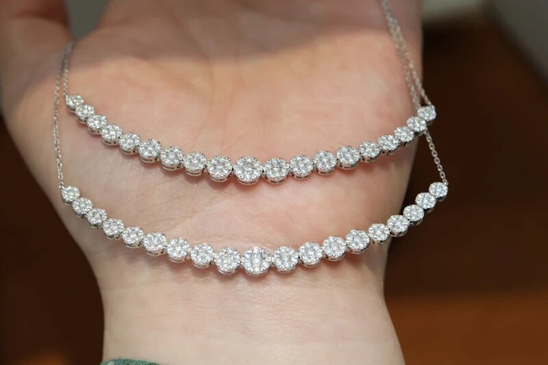LUOWEND 18K White Gold Necklace Luxury Real Natural Diamonds 2.0carat Romantic Smile Shape Engagement Jewelry for Women