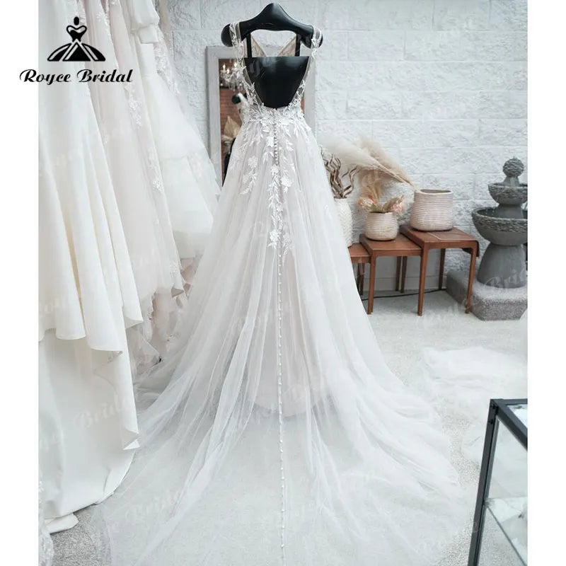 2023 Beach A Line FLowy Wedding Dress with V Neck Lace Appliques Backless Bridal Gown Beach Bridal Gown trouwjurk Robe de mariee - KAISERINC
