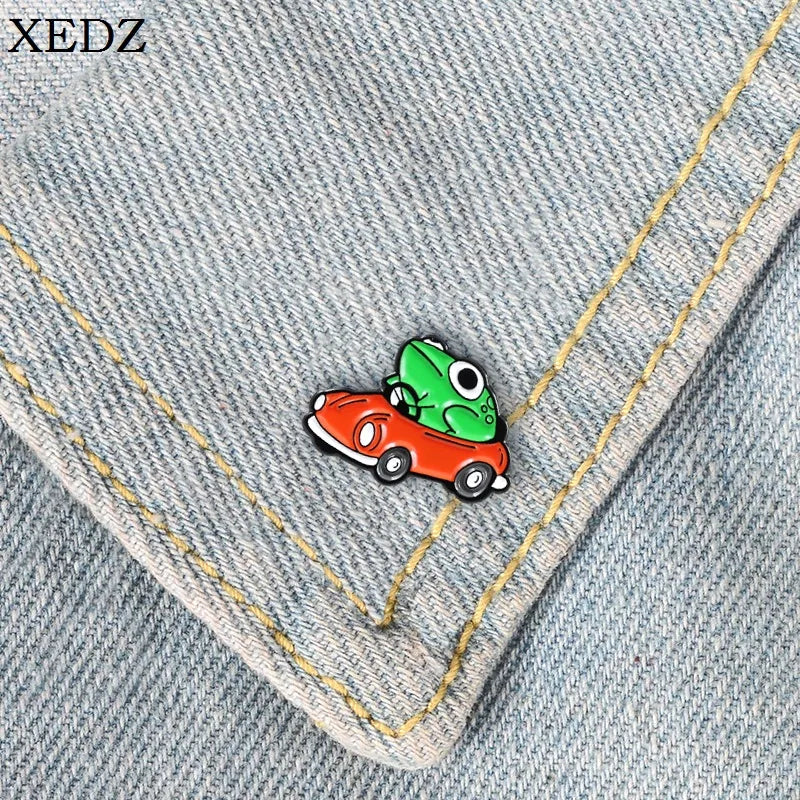 Frog Driving Red Car Enamel Pin Cartoon Cute Animal Brooch Cowboy Bag Lapel Badge Gender Pin Childs Jewelry Gift for Friends