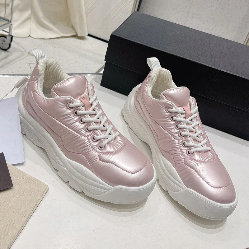 Top Design Ultra Light Comfortable Sport Shoes For Women And Men  2023 Unisex Sneakers Waterproof Design