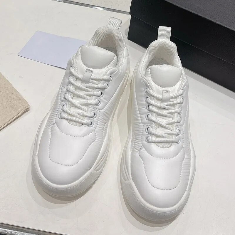 Top Design Ultra Light Comfortable Sport Shoes For Women And Men  2023 Unisex Sneakers Waterproof Design