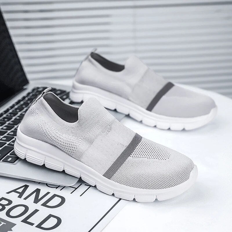 Cheap Mens Sneakers Lightweight Outdoor Sports Tennis Shoes for Men Mesh Slip on Shoes Casual Trainers Male Footwear Zapatillas