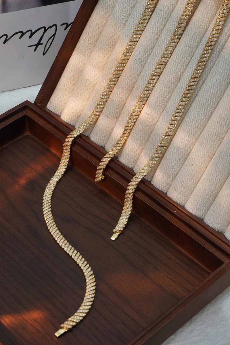 KUGG 18K Yellow Gold Necklace Real Natural Diamonds 5.75carat Chain Luxury INS Snake Shape Jewelry for Women Senior Banquet