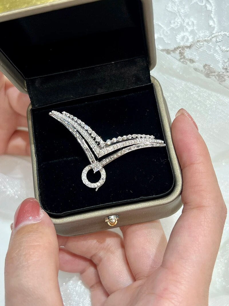 LUOWEND 18K White Gold Necklace Real Natural Diamonds 1.20carat Necklace Fashion V-Shaped Design Brooch Party Jewelry for Women