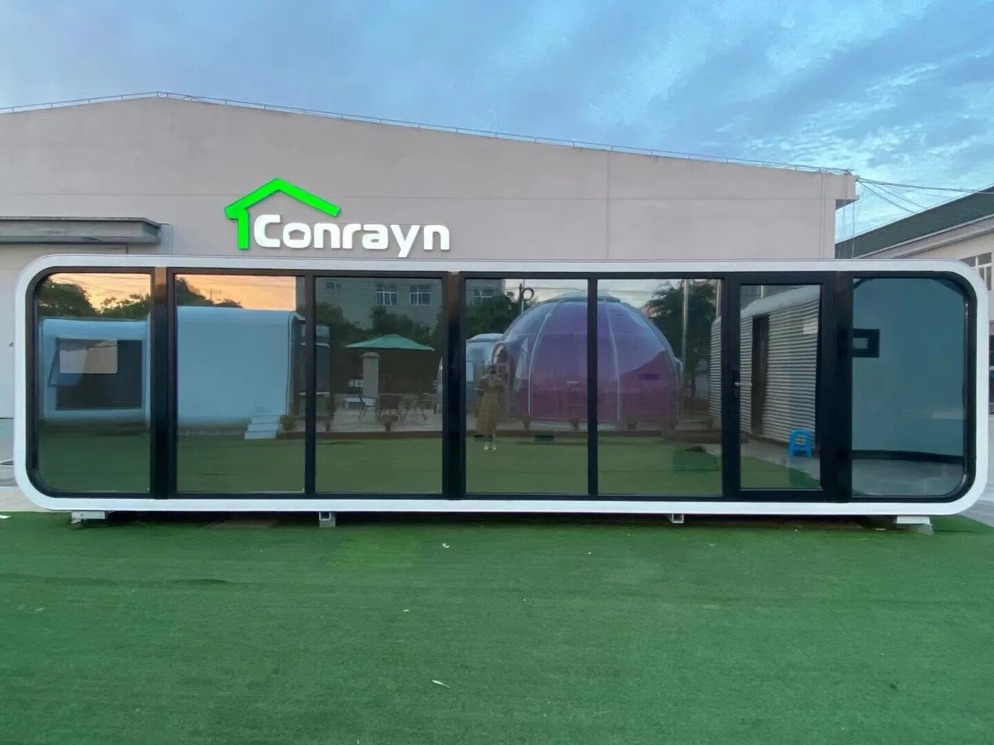 Prefab House Mobile Home Flat Pack Portable Capsule Tiny Houses Ready Made Cabin Clamshell Structure Living Space