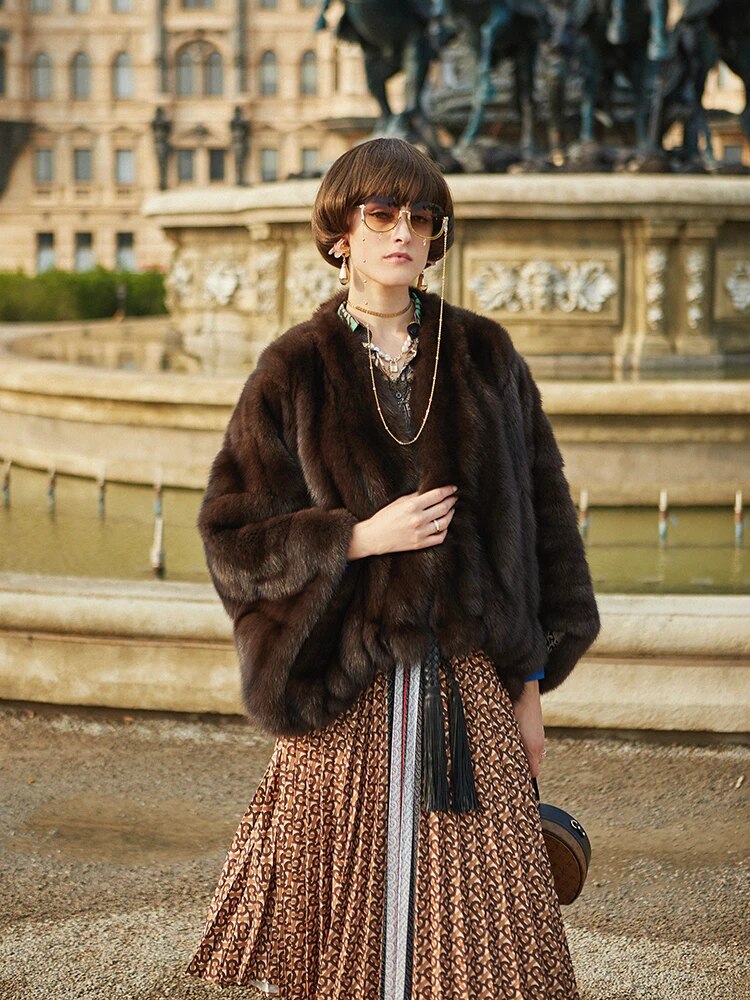 Women's Fur Coat 2223 Trend Natural The Sable Mink Fur Short Coffee Outerwear Jackets Trench Coats New Outdoor Clothes Clothing