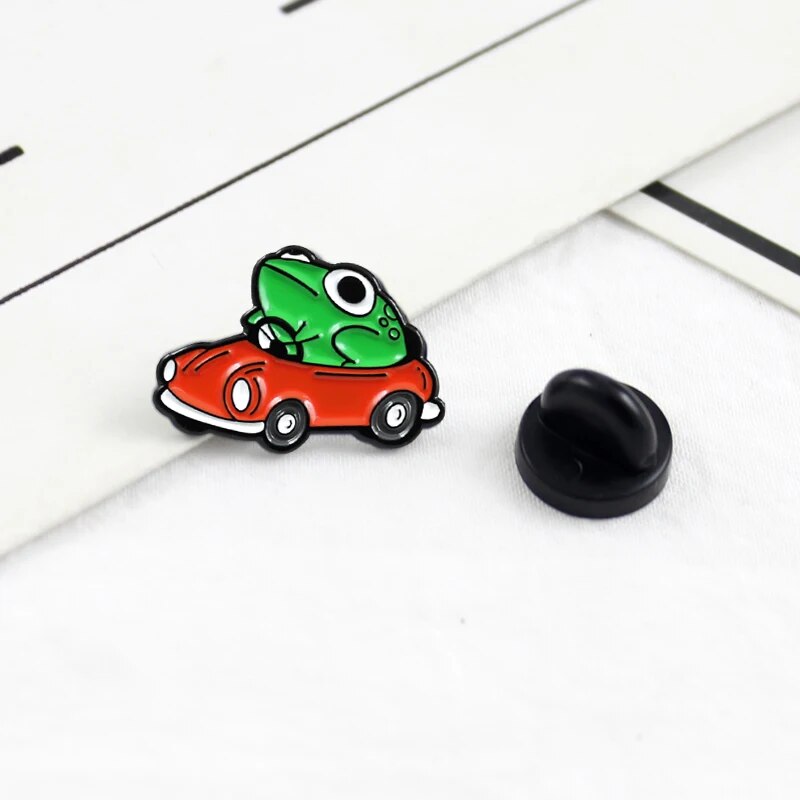 Frog Driving Red Car Enamel Pin Cartoon Cute Animal Brooch Cowboy Bag Lapel Badge Gender Pin Childs Jewelry Gift for Friends