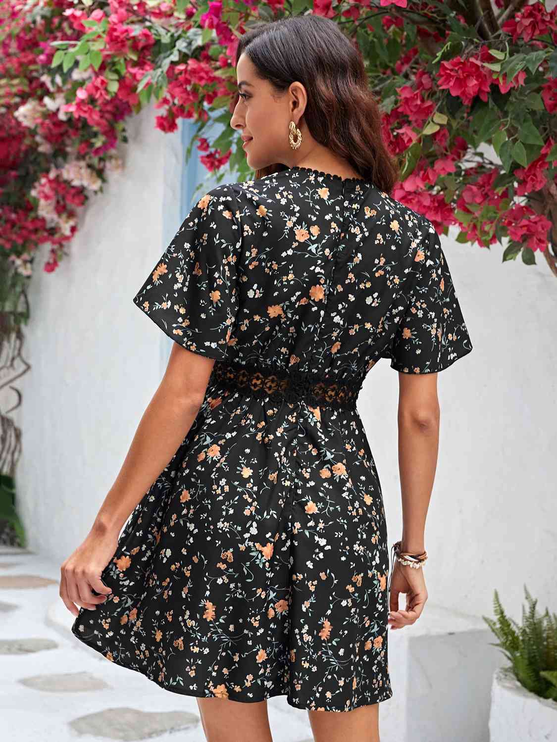 V Neck Flare Sleeve Floral Mini Dress - KAISERINC