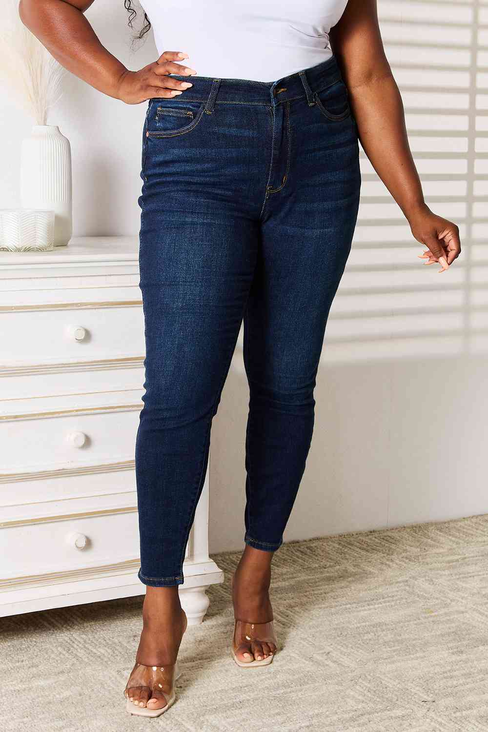 Judy Blue Full Size Skinny Jeans with Pockets - KAISERINC