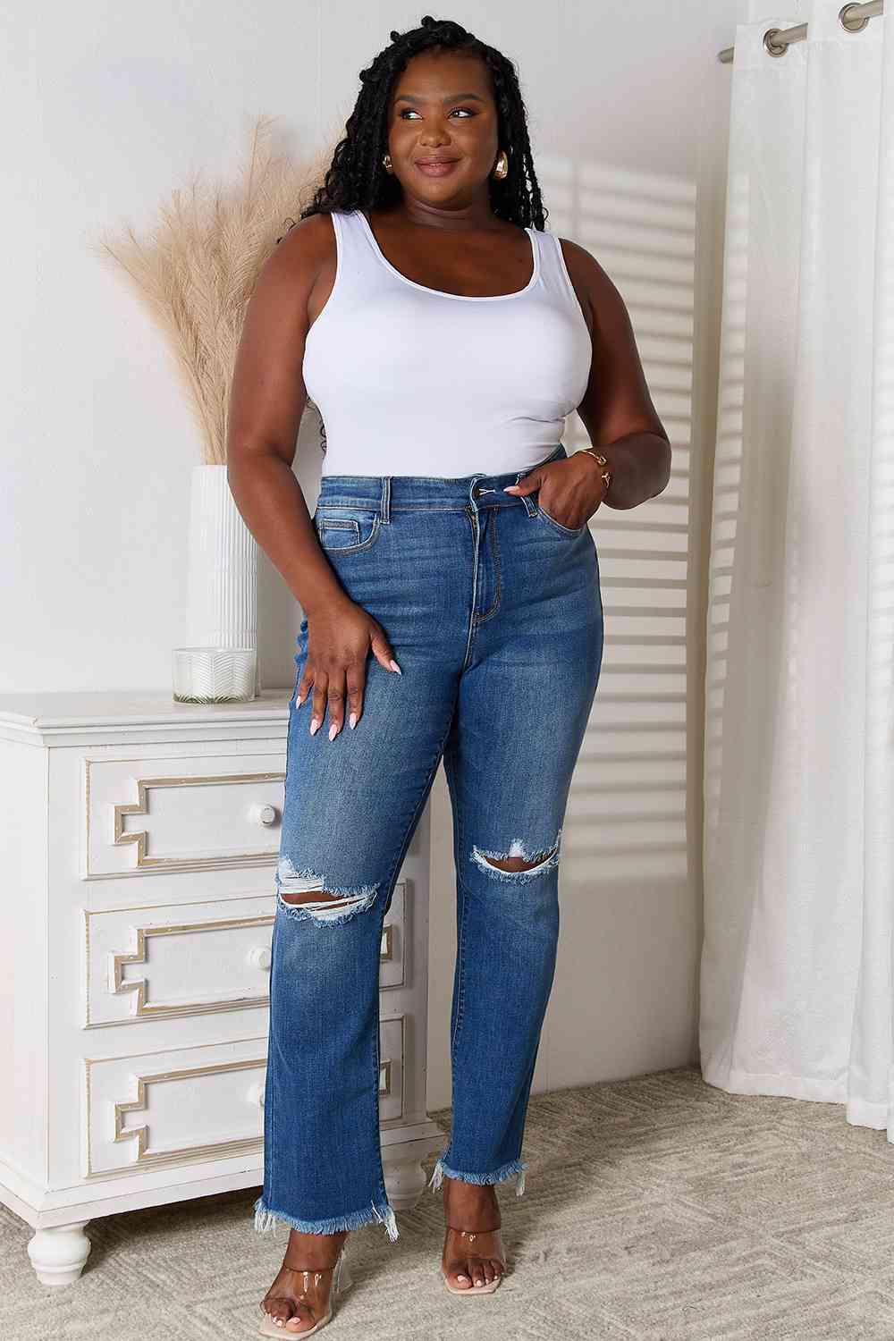 Judy Blue Full Size Distressed Raw Hem Jeans - KAISERINC