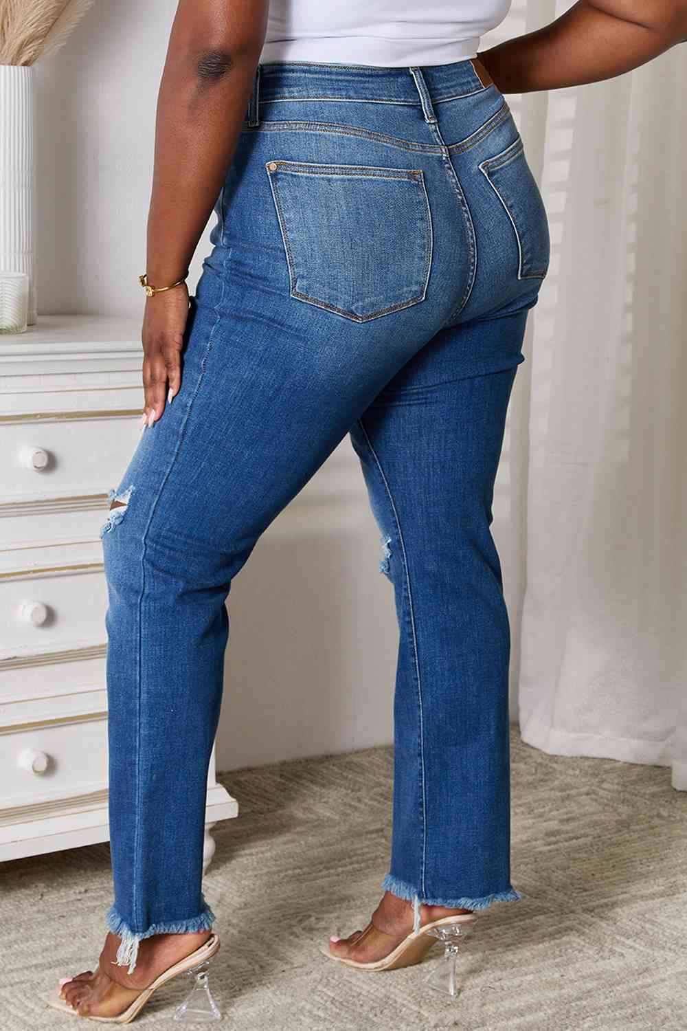 Judy Blue Full Size Distressed Raw Hem Jeans - KAISERINC