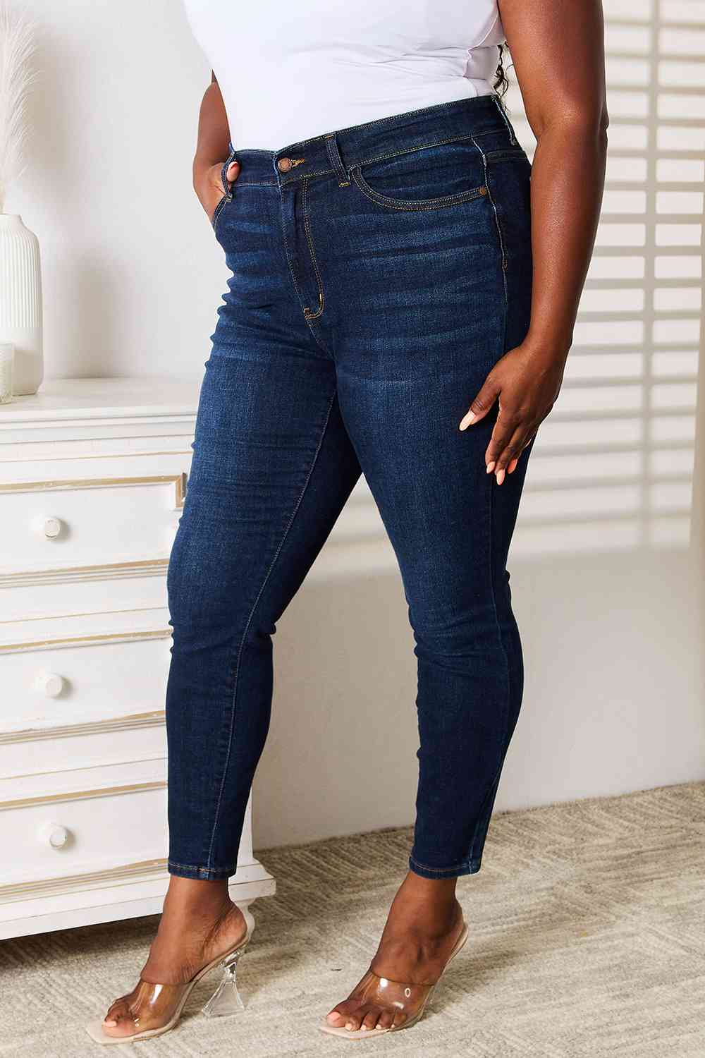 Judy Blue Full Size Skinny Jeans with Pockets - KAISERINC