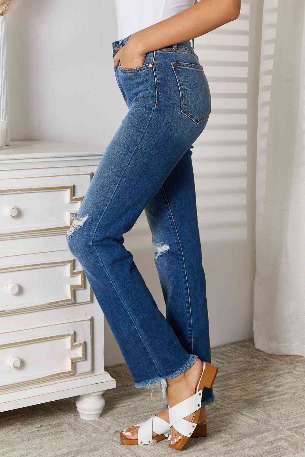 Judy Blue Full Size Distressed Raw Hem Jeans - KAISERINC