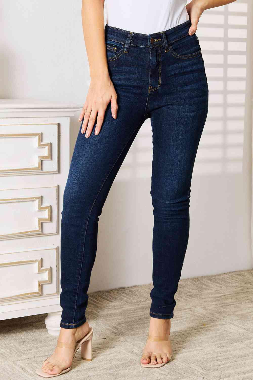 Judy Blue Full Size Skinny Jeans with Pockets - KAISERINC