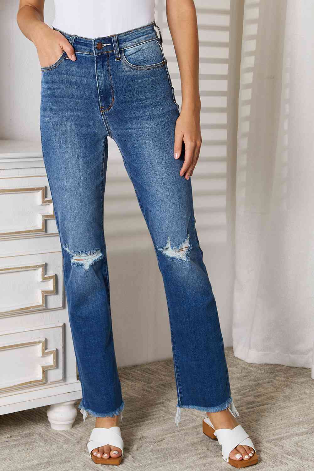 Judy Blue Full Size Distressed Raw Hem Jeans - KAISERINC